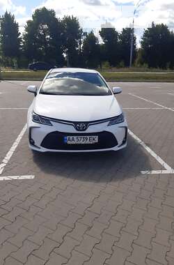 Седан Toyota Corolla 2019 в Києві