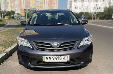 Седан Toyota Corolla 2011 в Києві