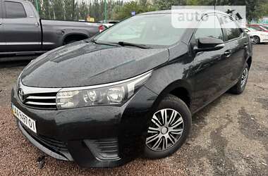 Седан Toyota Corolla 2014 в Києві