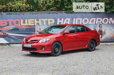 Седан Toyota Corolla 2012 в Києві