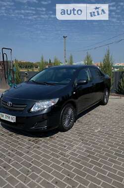 Седан Toyota Corolla 2008 в Рівному