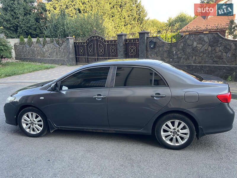 Седан Toyota Corolla 2007 в Львове