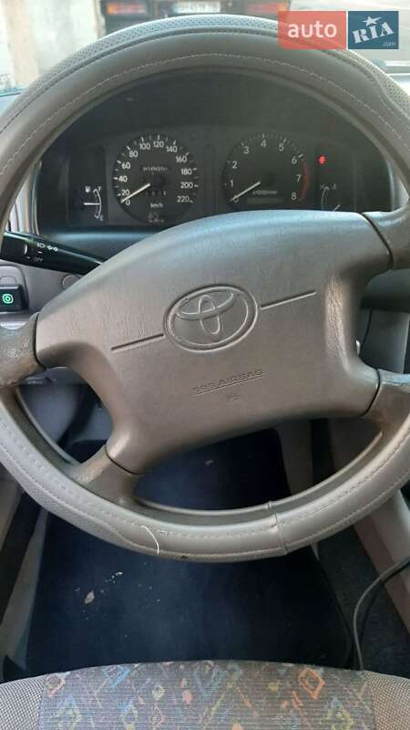 Седан Toyota Corolla 1997 в Одессе