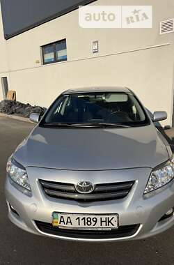 Седан Toyota Corolla 2008 в Киеве