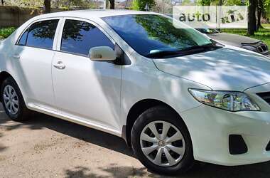 Седан Toyota Corolla 2010 в П'ятихатках