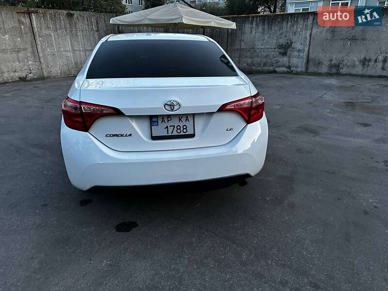 Седан Toyota Corolla 2017 в Запоріжжі