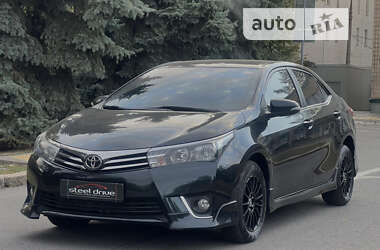 Седан Toyota Corolla 2014 в Николаеве