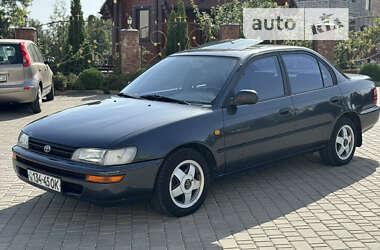 Седан Toyota Corolla 1993 в Черноморске