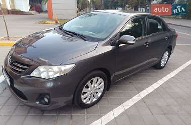 Седан Toyota Corolla 2011 в Черкасах