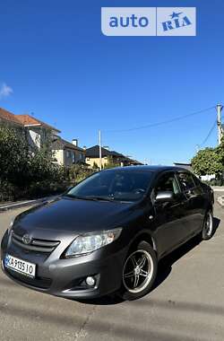 Седан Toyota Corolla 2008 в Києві