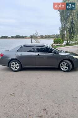 Седан Toyota Corolla 2008 в Виннице