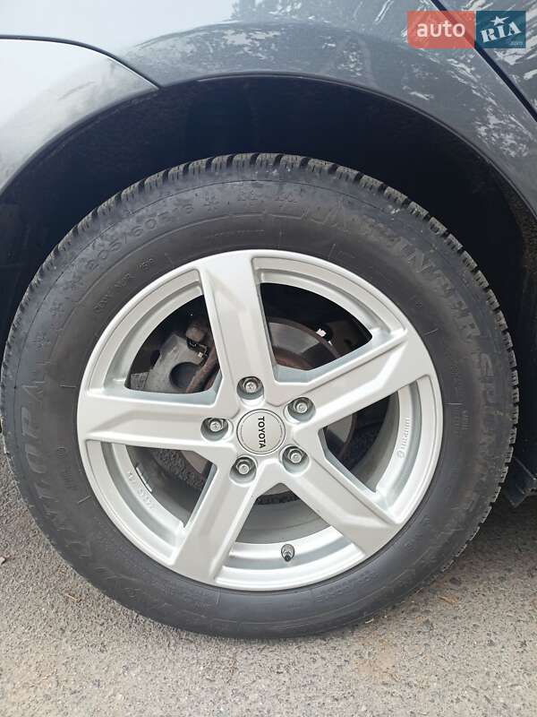 Седан Toyota Corolla 2008 в Виннице