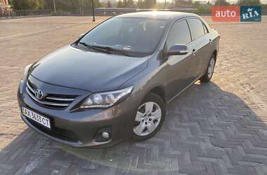 Седан Toyota Corolla 2012 в Харькове