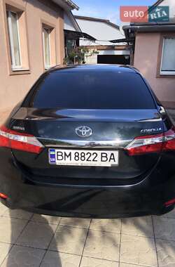 Седан Toyota Corolla 2013 в 