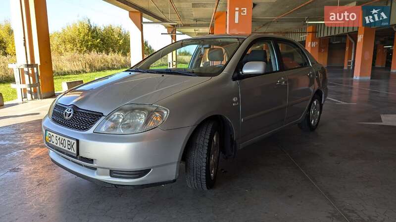Седан Toyota Corolla 2003 в Львове
