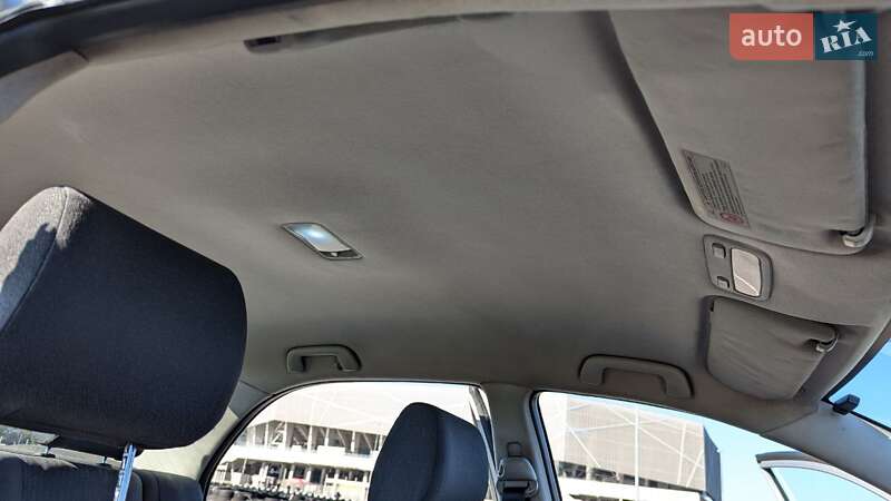 Седан Toyota Corolla 2003 в Львове