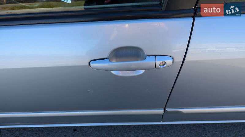 Седан Toyota Corolla 2003 в Львове