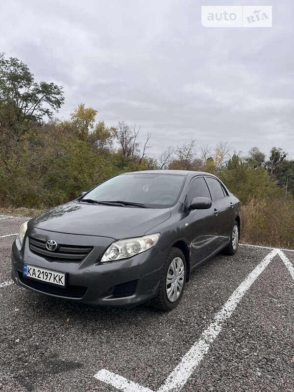 Седан Toyota Corolla 2008 в 