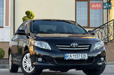 Седан Toyota Corolla 2008 в Дрогобыче