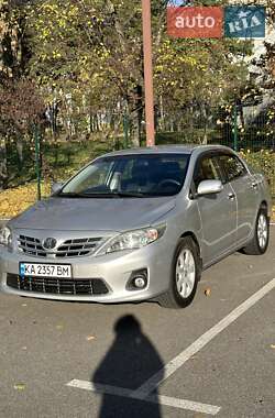 Седан Toyota Corolla 2011 в Києві