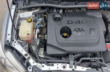 Седан Toyota Corolla 2012 в 