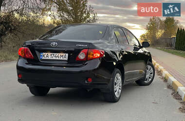 Седан Toyota Corolla 2007 в Киеве