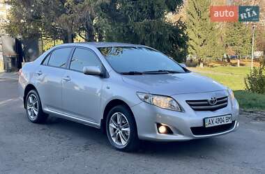 Седан Toyota Corolla 2008 в Ровно