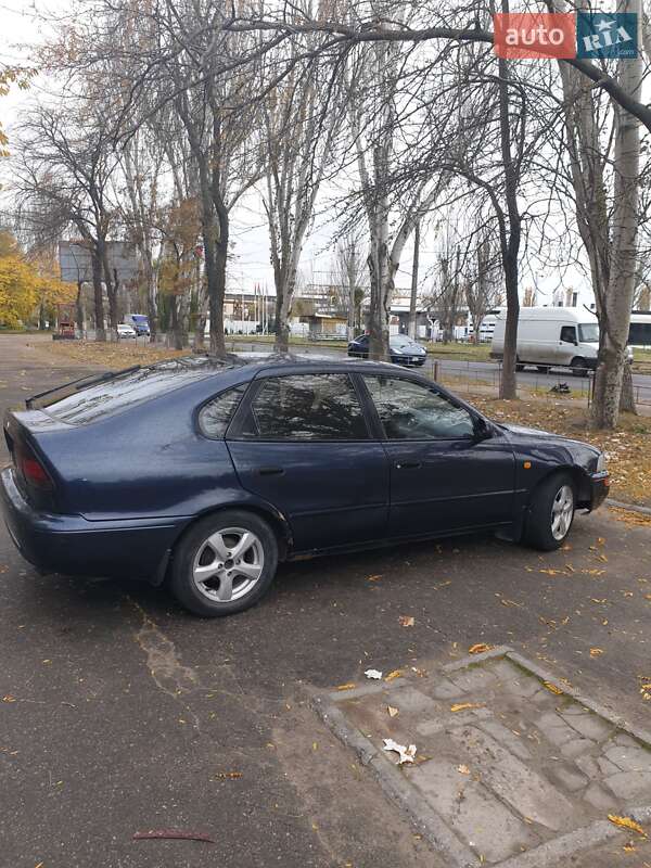 Лифтбек Toyota Corolla 1995 в Одессе