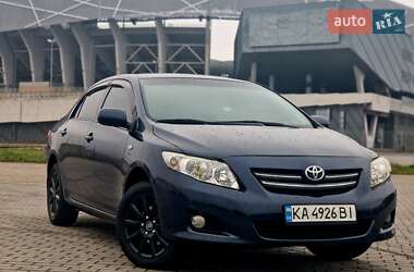 Седан Toyota Corolla 2008 в Львові