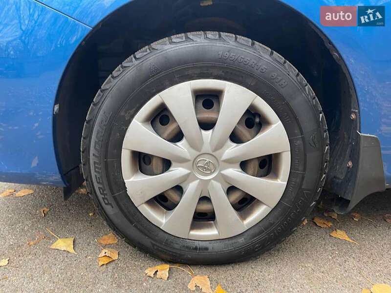 Седан Toyota Corolla 2011 в Киеве