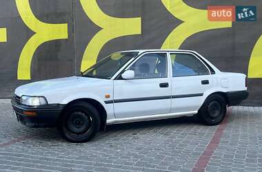 Седан Toyota Corolla 1992 в Івано-Франківську