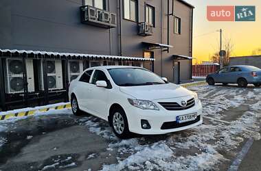 Седан Toyota Corolla 2012 в Чернигове