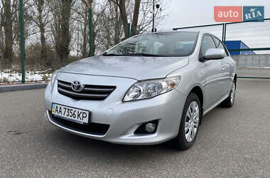 Седан Toyota Corolla 2008 в Киеве