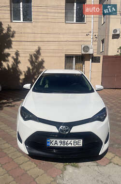 Седан Toyota Corolla 2018 в Одессе