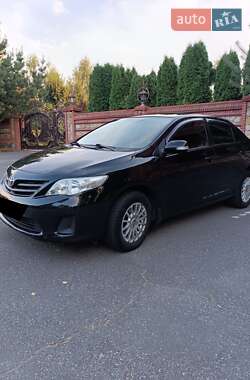 Седан Toyota Corolla 2012 в Львове