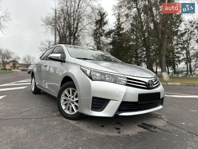 Седан Toyota Corolla 2014 в Вінниці