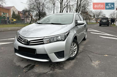 Седан Toyota Corolla 2014 в Вінниці