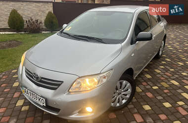 Седан Toyota Corolla 2008 в Львові