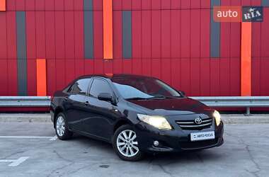 Седан Toyota Corolla 2008 в Києві