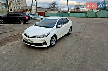 Седан Toyota Corolla 2017 в Києві