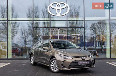 Седан Toyota Corolla 2022 в Днепре