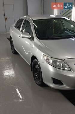 Седан Toyota Corolla 2008 в Золочеві