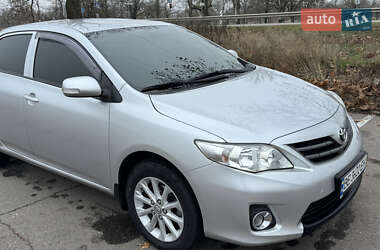 Седан Toyota Corolla 2011 в Николаеве