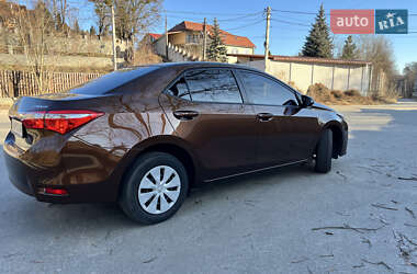 Седан Toyota Corolla 2018 в 