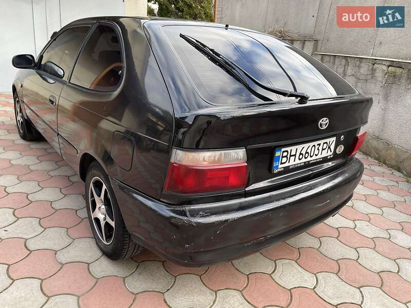 Хэтчбек Toyota Corolla 1993 в Одессе