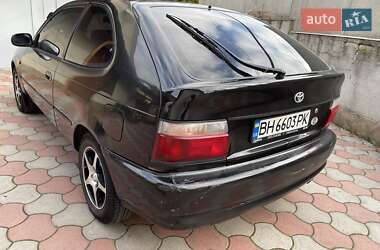 Хэтчбек Toyota Corolla 1993 в 