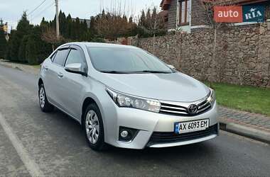 Седан Toyota Corolla 2015 в Києві