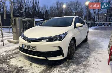 Седан Toyota Corolla 2017 в Вінниці