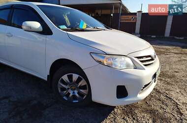 Седан Toyota Corolla 2010 в Кривому Розі