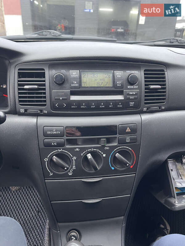 Универсал Toyota Corolla 2003 в Вашковцах